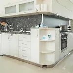 за гости Valenda Aparthotel