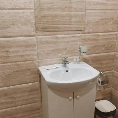 за гости Valenda Aparthotel Kirkovo (Kardzhali)